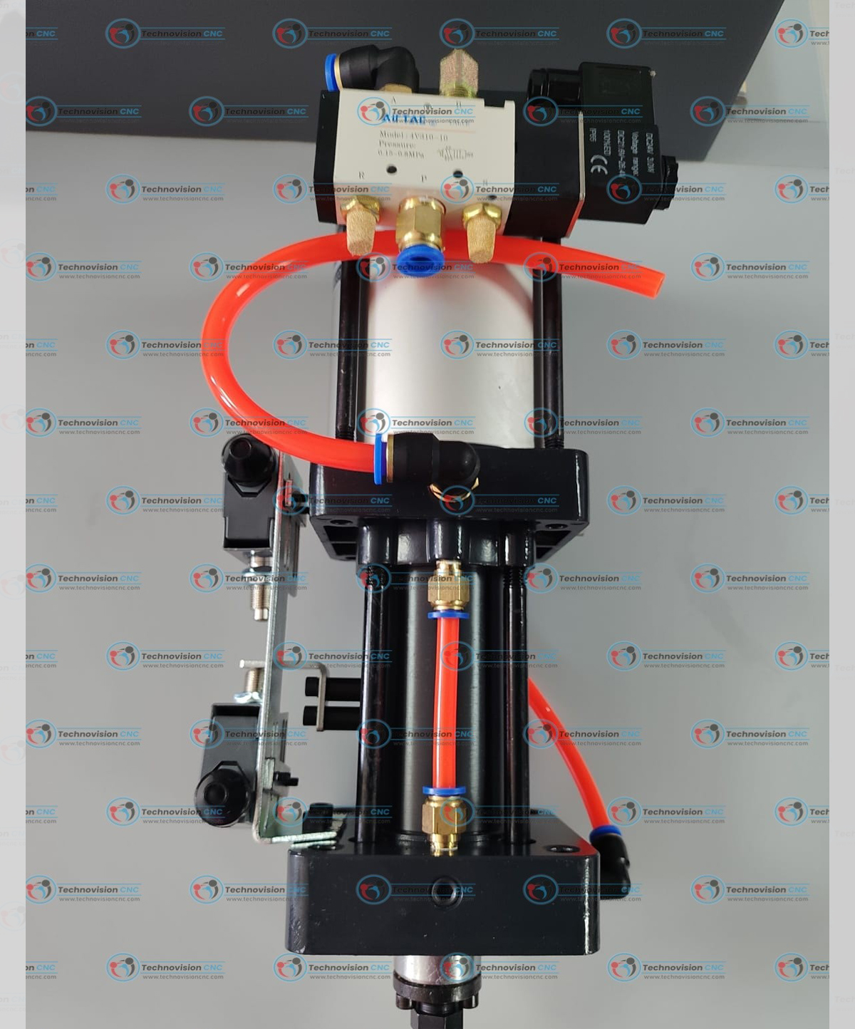 PNEUMATIC HYDROLIC BOOSTING CYLINDER